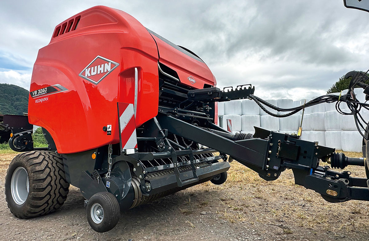 Variable Chamber Round Baler