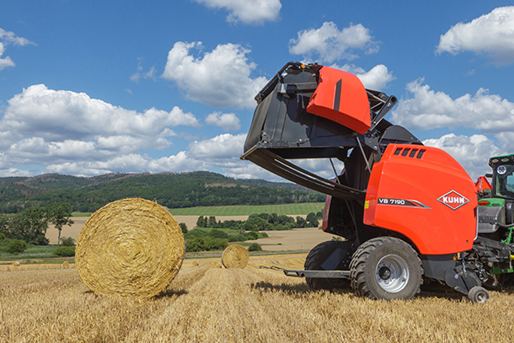 Variable Chamber Round Baler